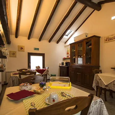 Bed and Breakfast Chiaro Di Luna