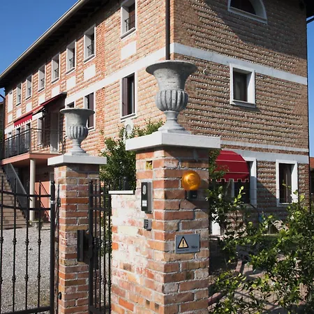 Bed and Breakfast Chiaro Di Luna 3*