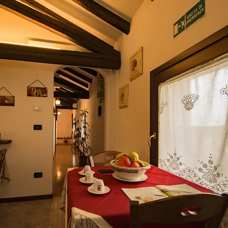 Nocleg ze śniadaniem Chiaro Di Luna 3*