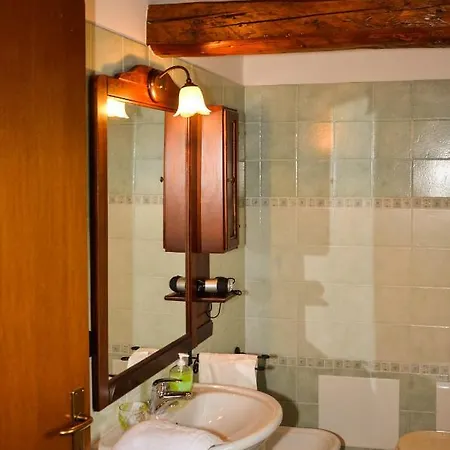 Nocleg ze śniadaniem Chiaro Di Luna 3*