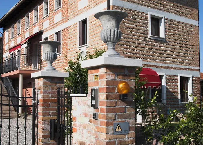 Panzió Chiaro Di Luna 3*