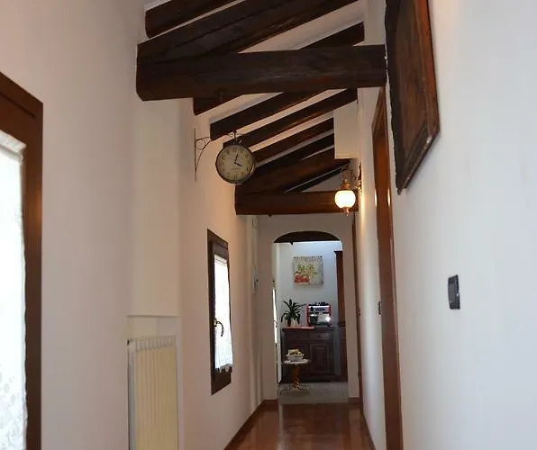 Chiaro Di Luna Panzió