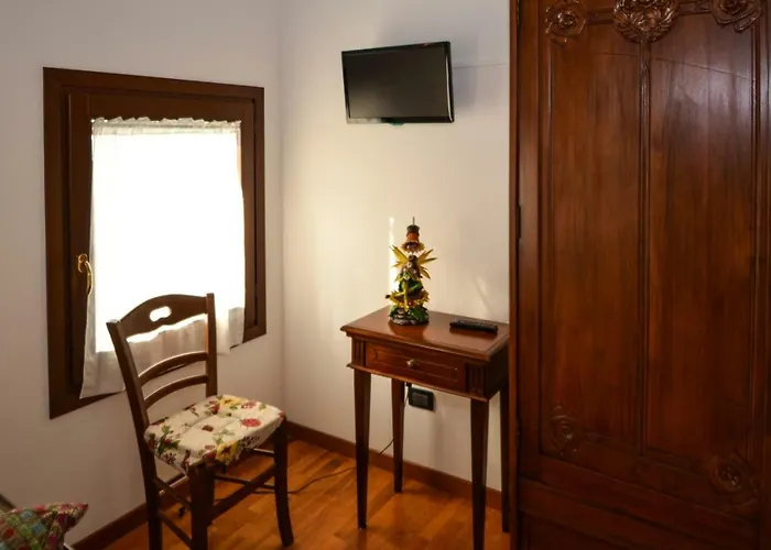 Chiaro Di Luna Panzió 3*